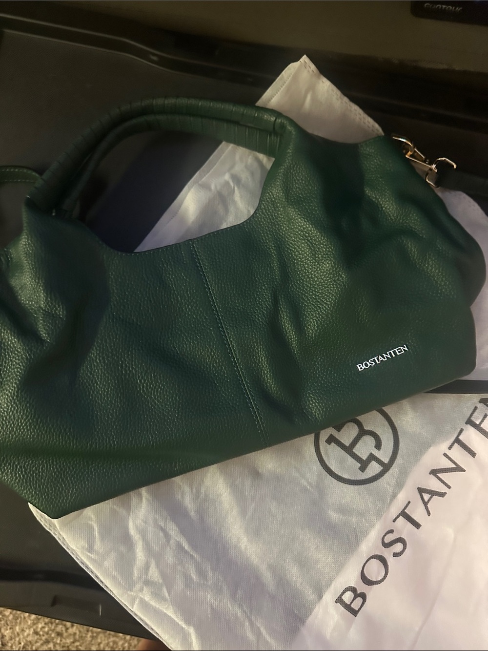BOSTANTEN Deep Green Leather Shoulder Bag with Wrapped Handle